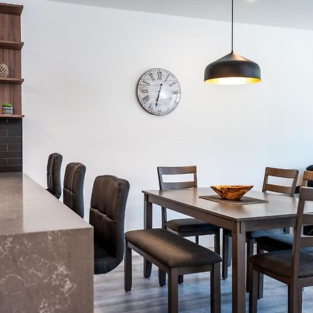 Alpine Haven By Revelstoke Vacations Apartment ภายนอก รูปภาพ